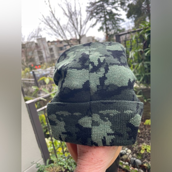 UGG Camo Knit Beanie in Green and Black - Picture 4 of 13
